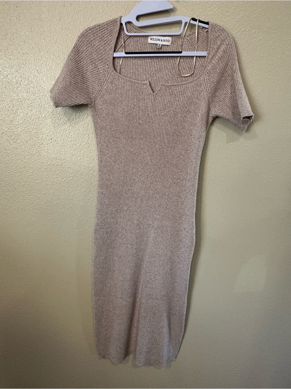 Willow & Wind Ribbed Knit Midi Dress in Taupe